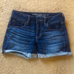 American Eagle size 2 super super stretch shorts.